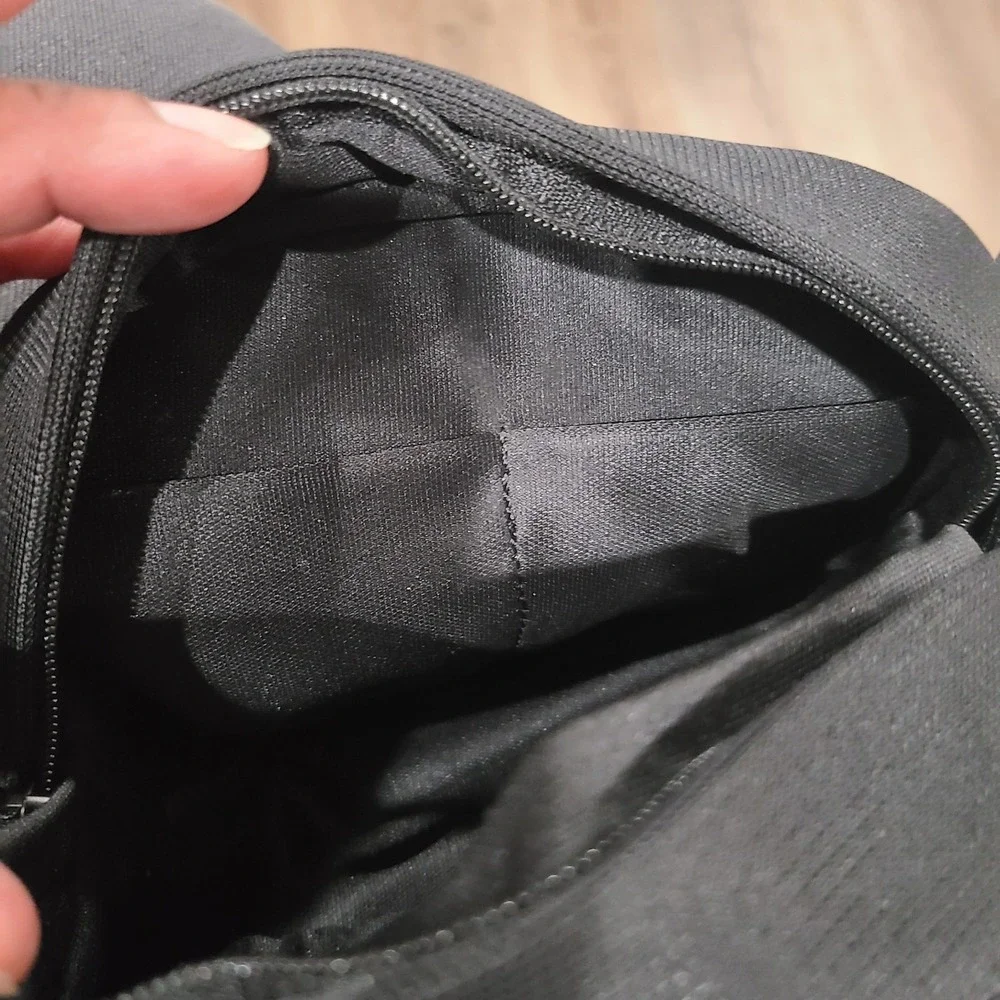 Beats by Dr Dre Headphones Zip Carrying Soft Bag Pouch Zipper‎ Case Black